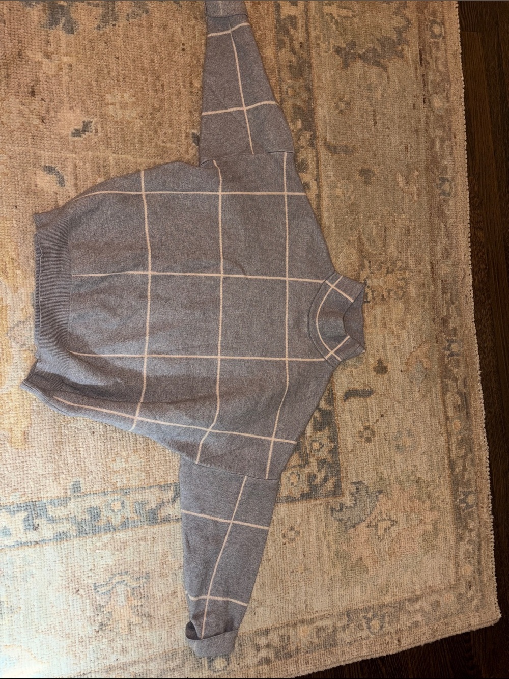 DAVI & DANI Light Gray Turtleneck Sweater with Cream Windowpane